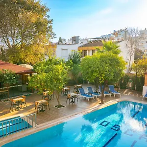  Otel Oscar Garden