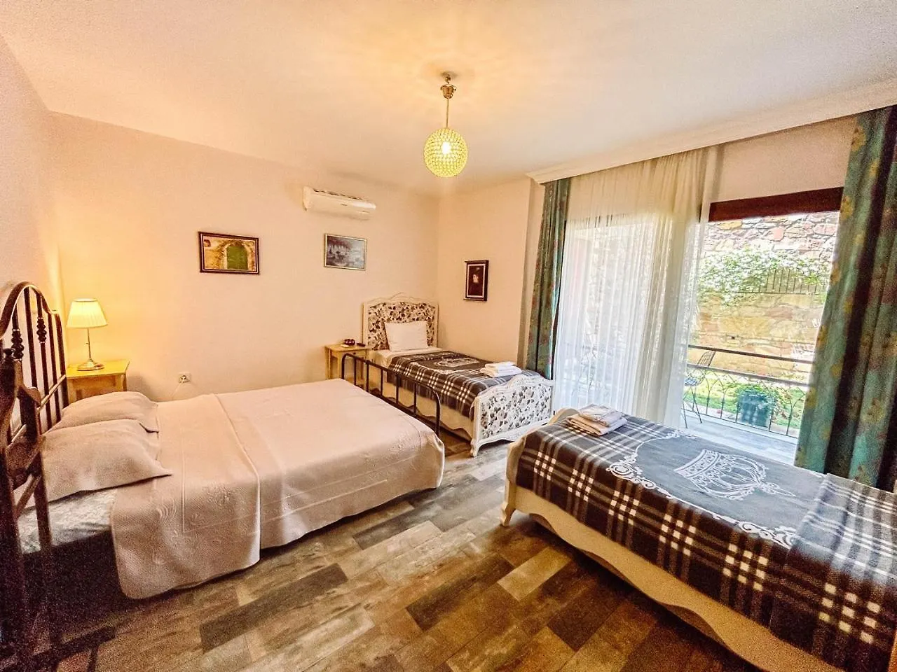 Homestay Guest House Dormitory Sleeping Rooms - Be My Guest Antalya