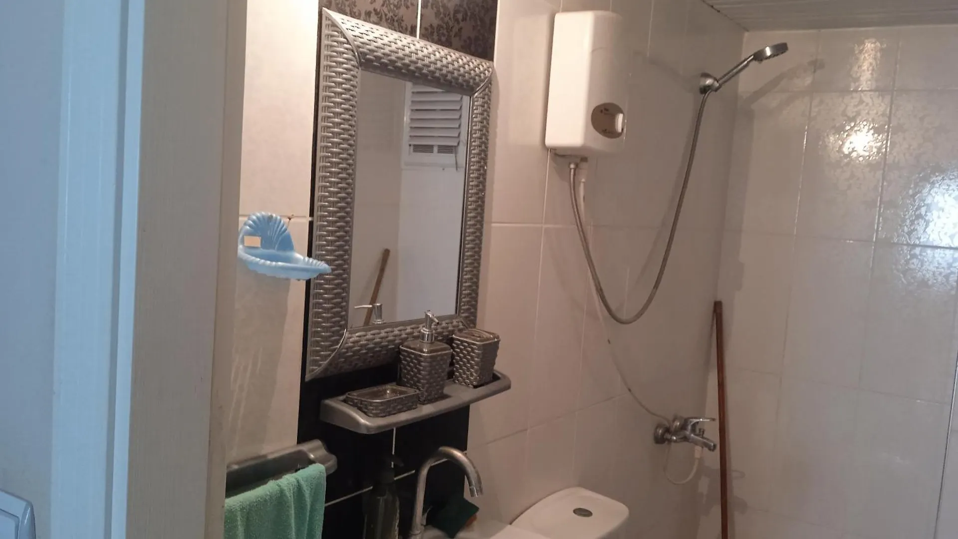 Homestay Guest House Dormitory Sleeping Rooms - Be My Guest Antalya